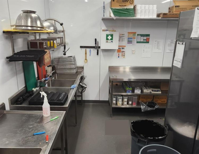 Major Shopping Centre Subway Business for Sale Loganholme