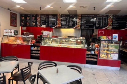 5 day Snackbar Cafe for Sale North Suburb