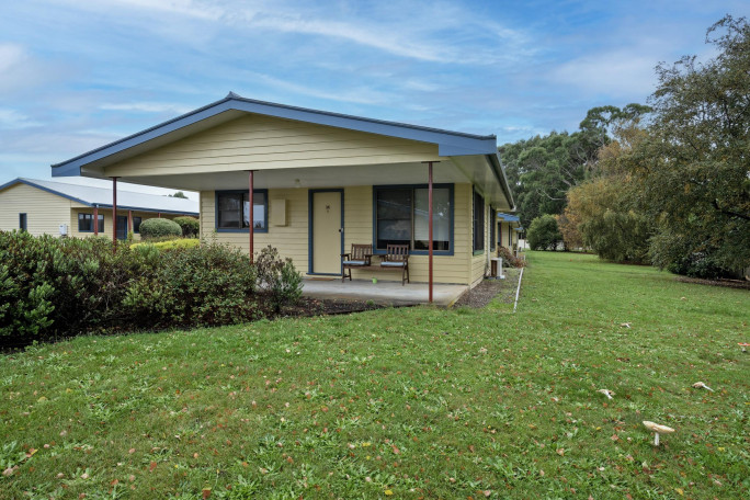 Self Contained Units/Villas Accommodation Business for Sale Strahan TAS
