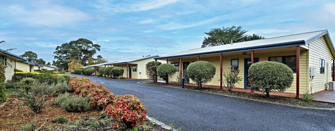 Self Contained Units/Villas Accommodation Business for Sale Strahan TAS 