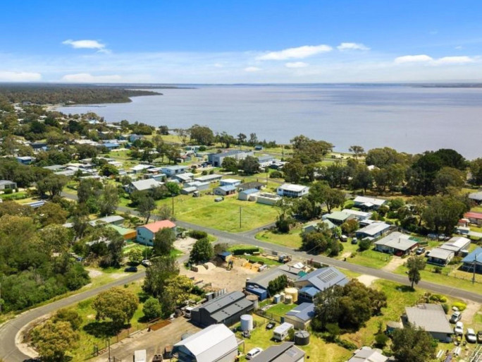 Hardware & Garden Centre. Business for Sale Loch Sport VIC 